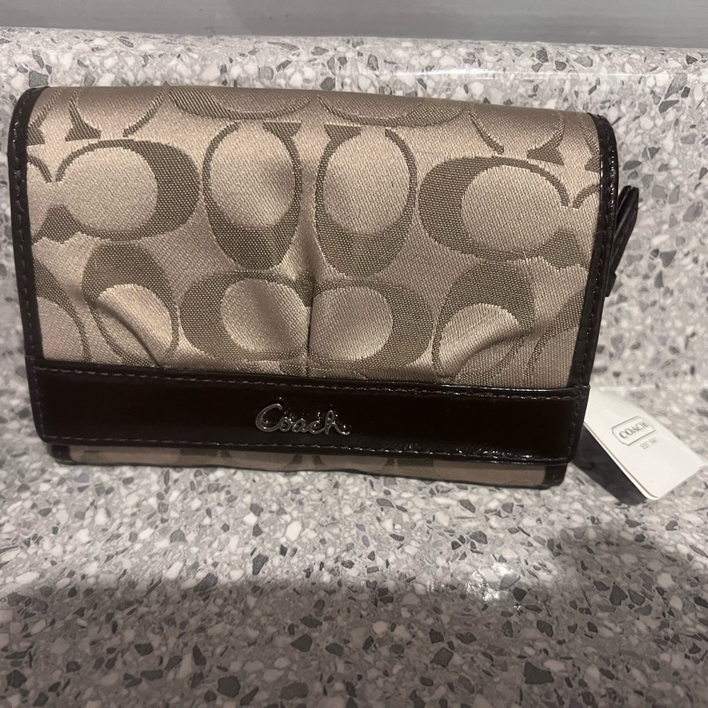 Vintage Coach signature comp clutch: Tan/Chocolate Signature Small Wallet